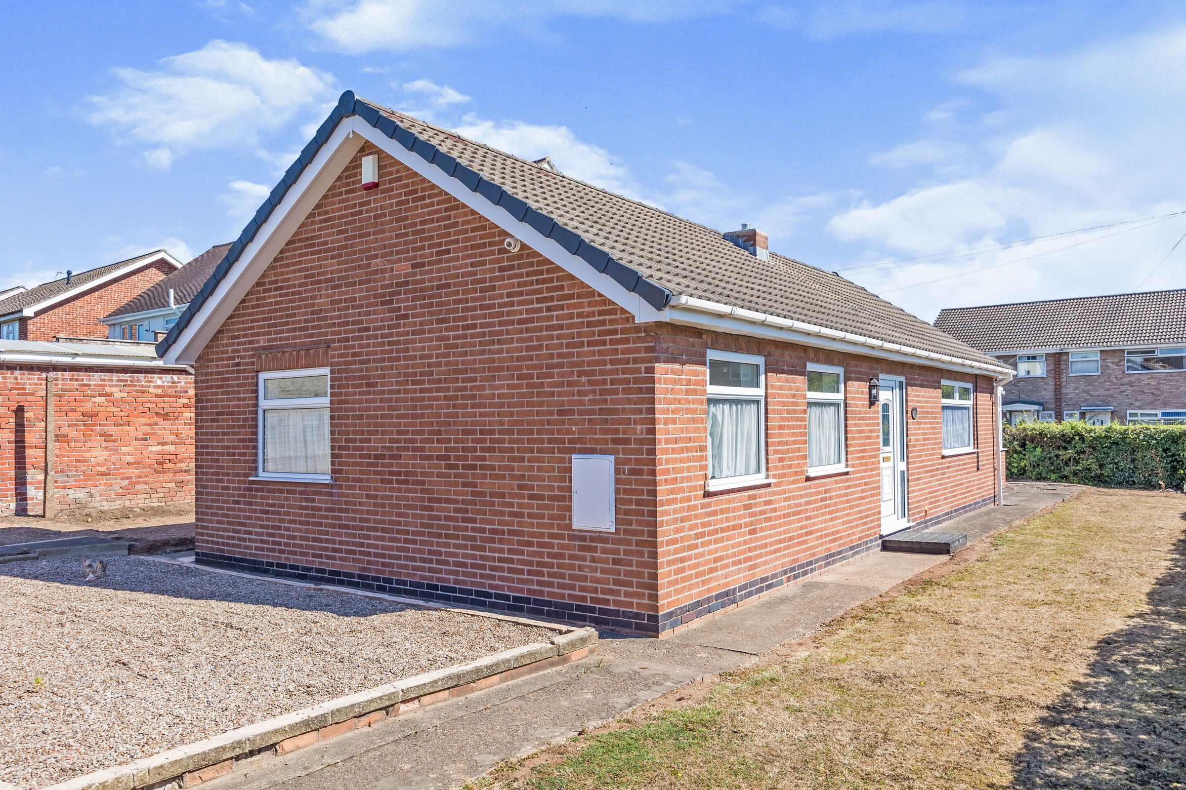 2 bed bungalow for sale in Willoughby Avenue, Long Eaton, Nottingham