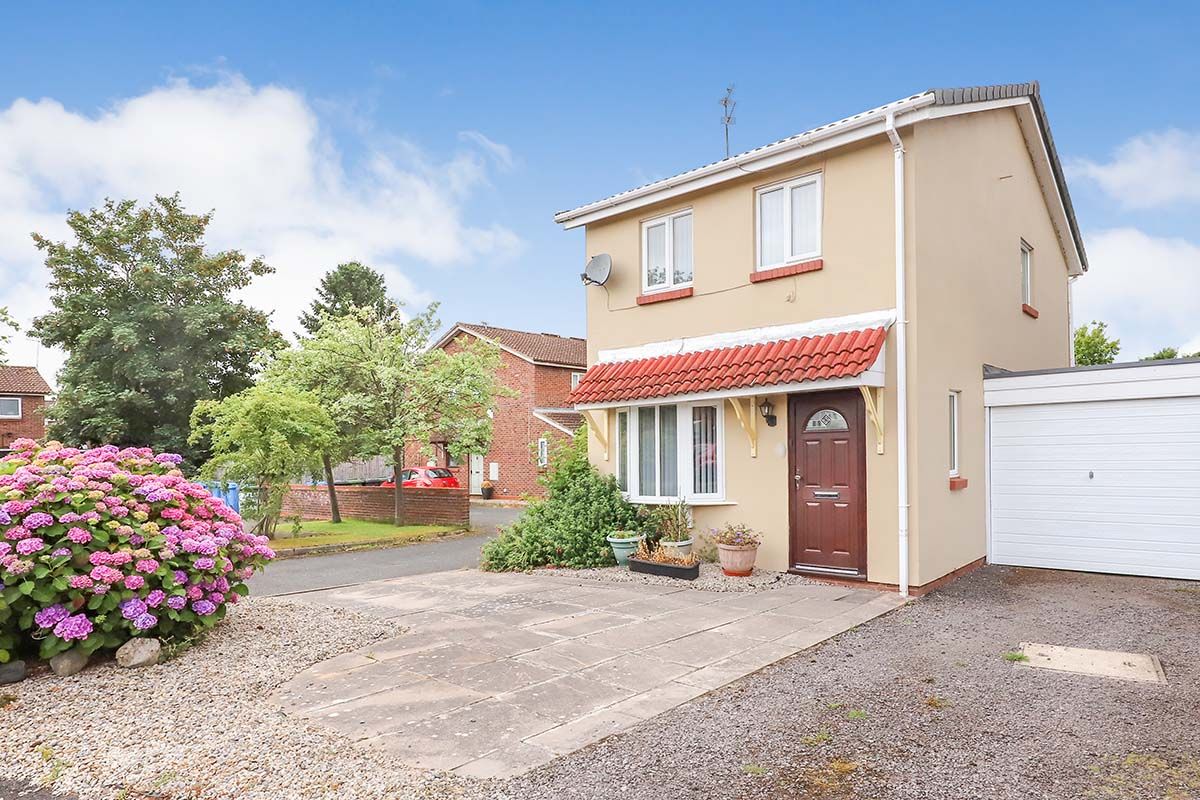 3 bed detached house for sale in Cunningham Road, Perton, Wolverhampton