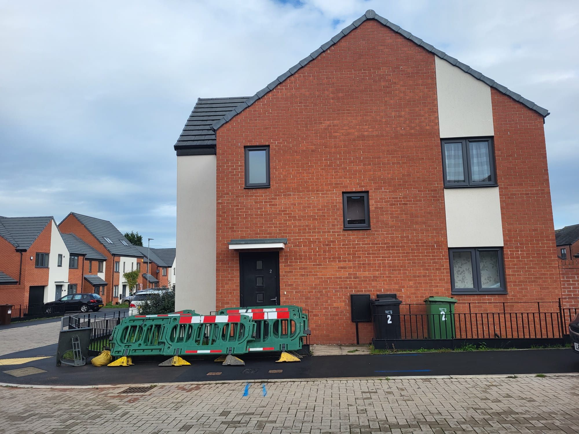 3 bed detached house to rent in Macon Grove, Wolverhampton WV10 Zoopla