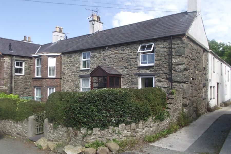 2 bed flat for sale in Angorfa, Llanddaniel, Sir Ynys Mon, Anglesey