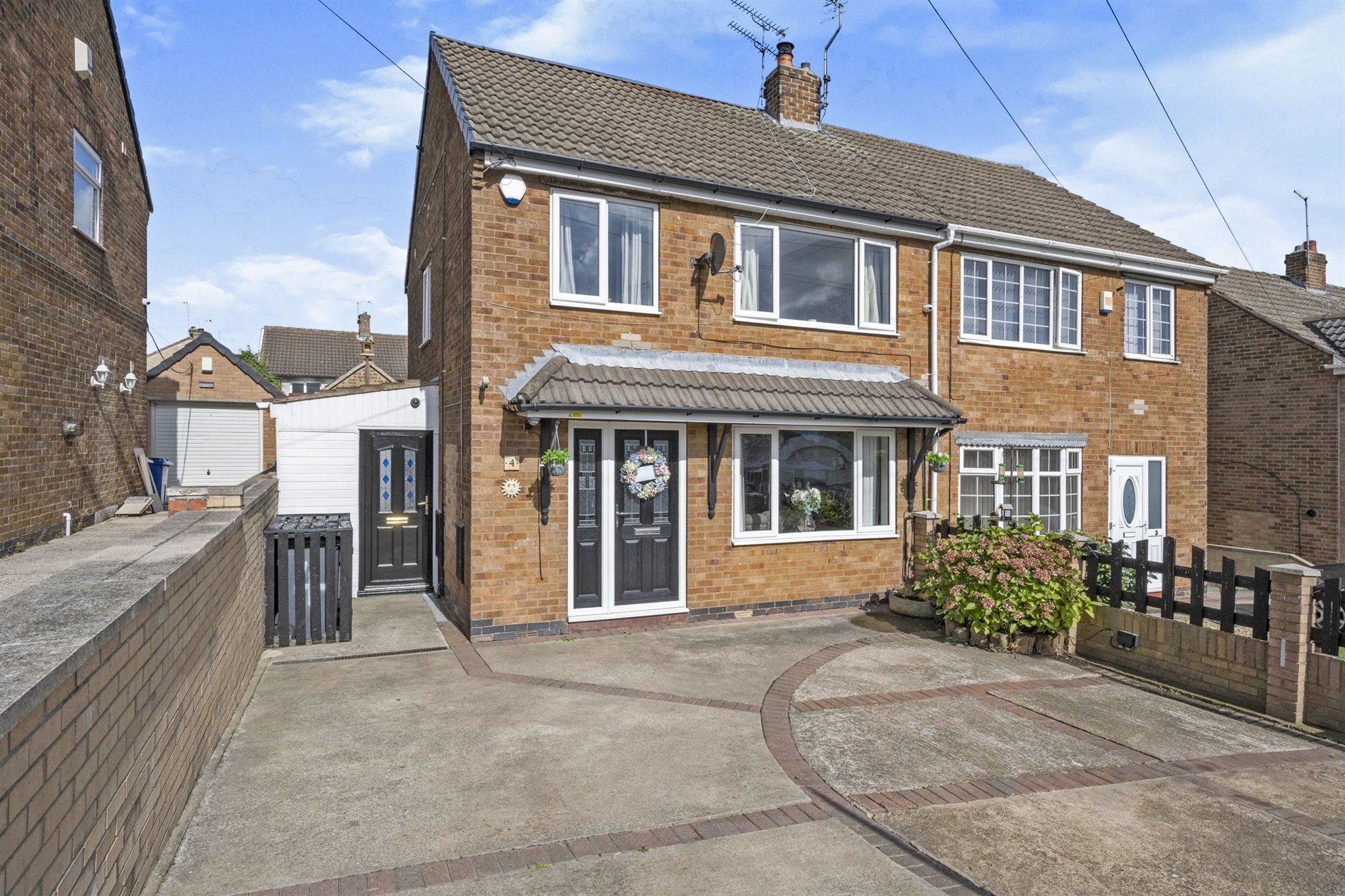 3 bed semidetached house for sale in Way, Conisbrough