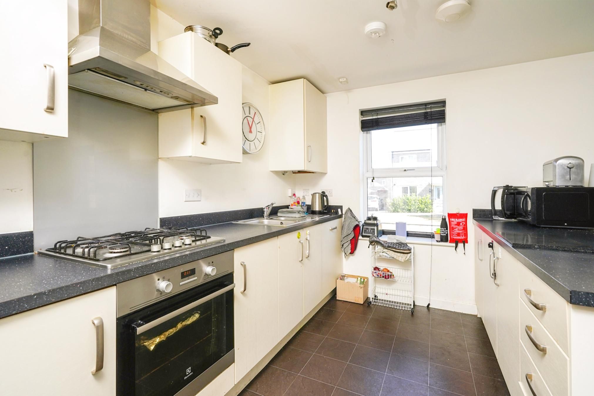 4 bed detached house for sale in Cowleaze, Swindon SN5 Zoopla