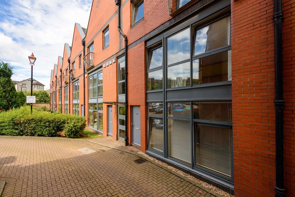 8 Easter Dalry Rigg, Edinburgh EH11  