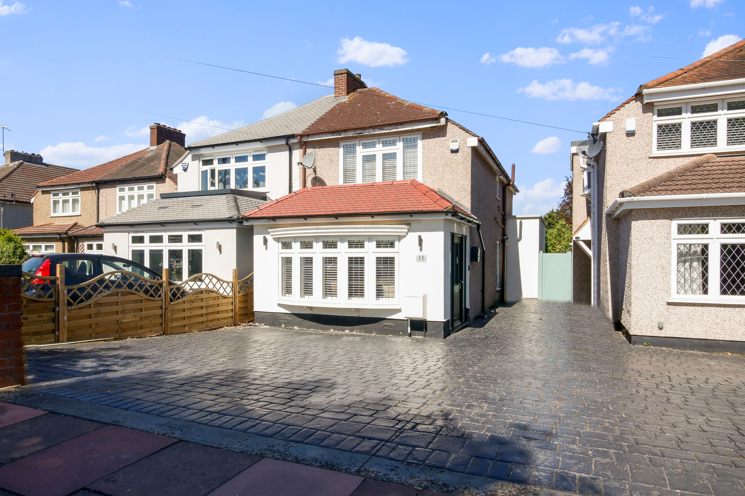 3 bed semidetached house for sale in Wyncham Avenue, Sidcup, Kent DA15
