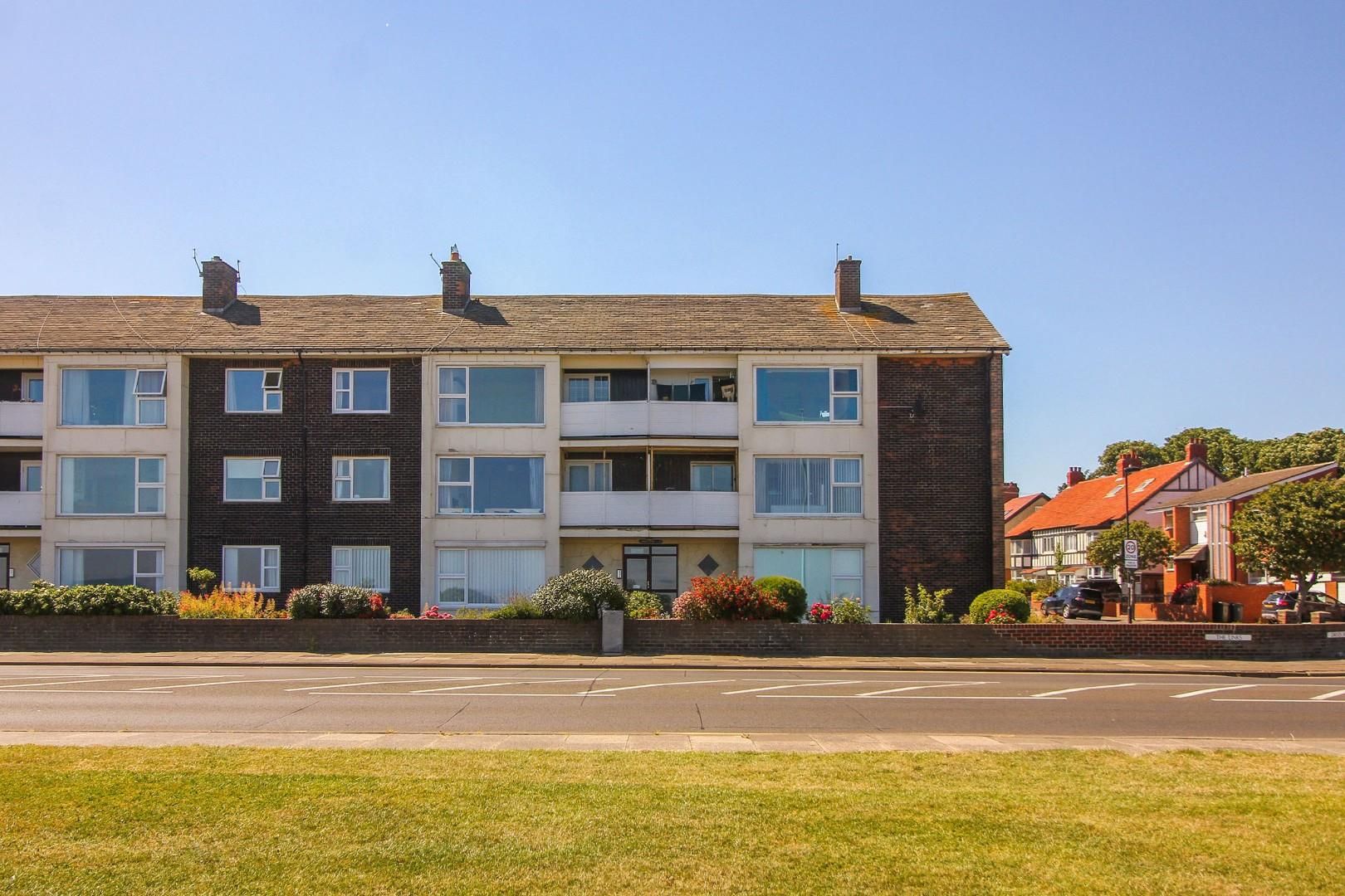 2 bed flat for sale in Links Court, Whitley Bay NE26 Zoopla