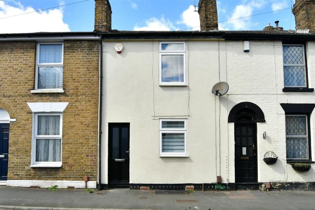 2 bed terraced house for sale in Fox Street, Gillingham, Kent ME7 Zoopla