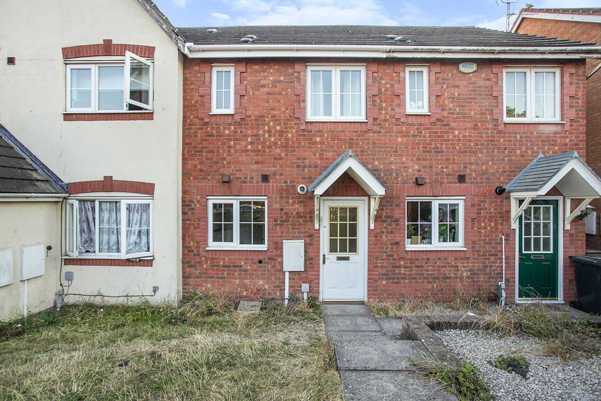 2 bed terraced house to rent in Eden Court, Nuneaton, Warwickshire CV10