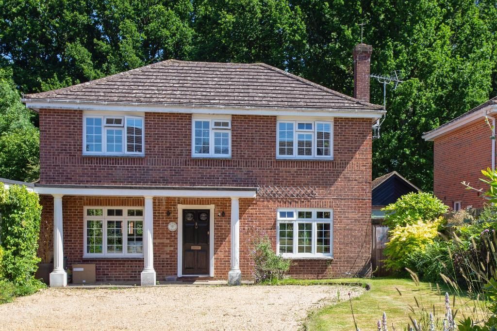 4 bed detached house for sale in Dorothy Avenue, Cranbrook, Kent TN17