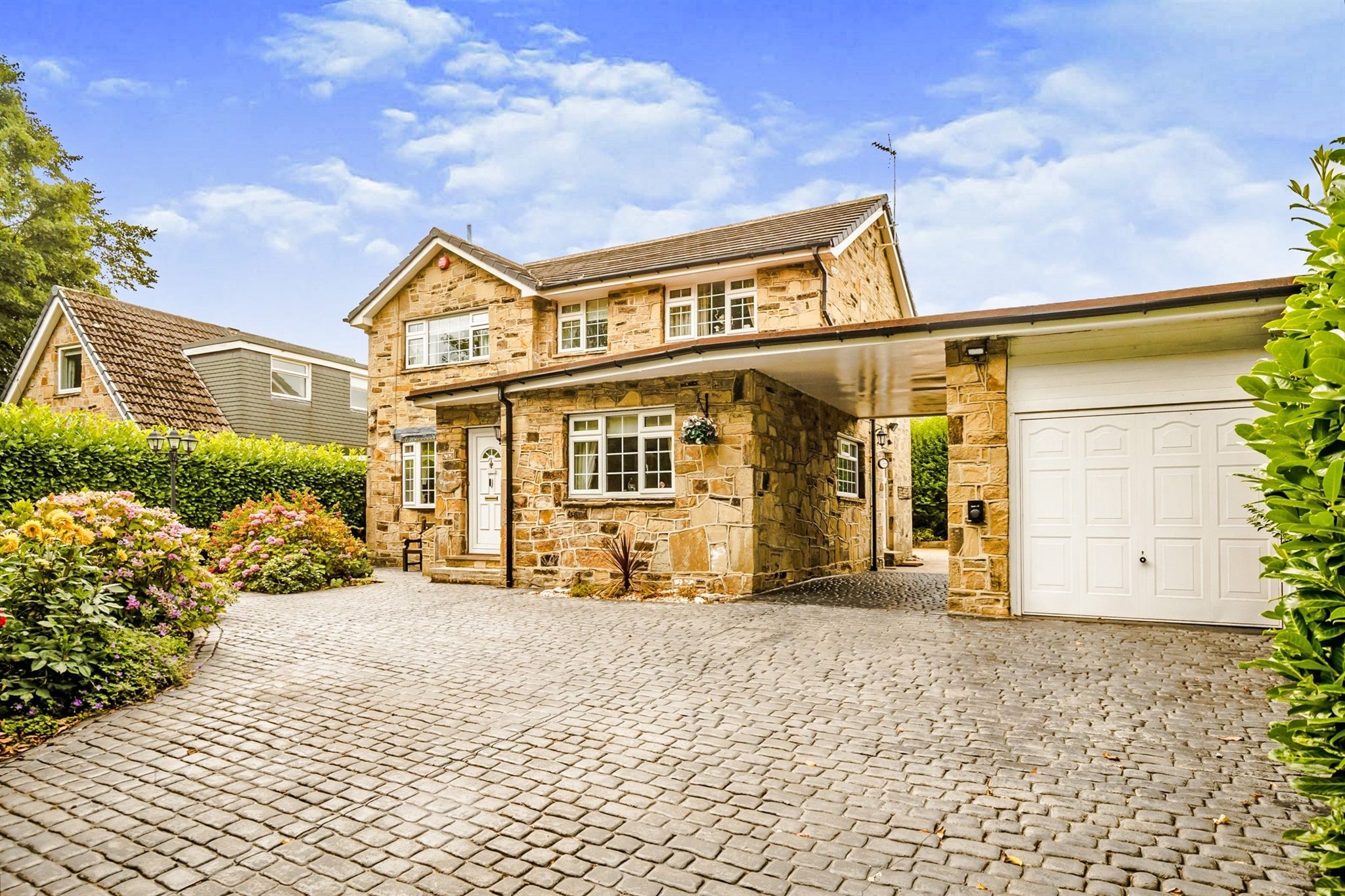 4 bed detached house for sale in Healey Wood Gardens, Brighouse HD6