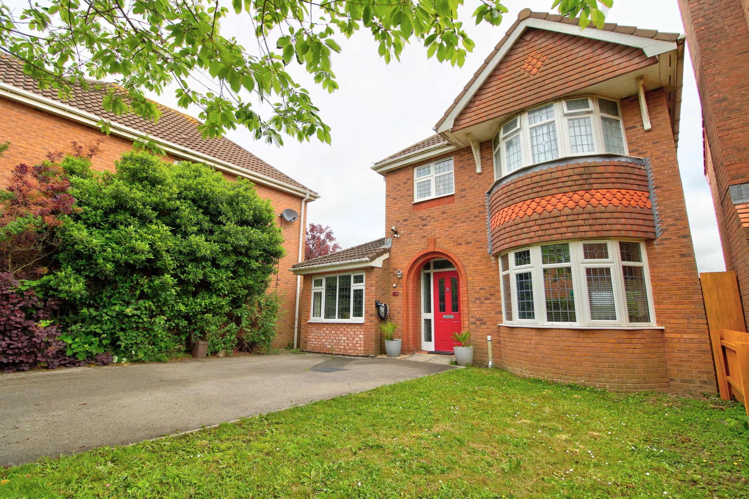 4 bed detached house for sale in Page Drive, Cardiff CF24 Zoopla