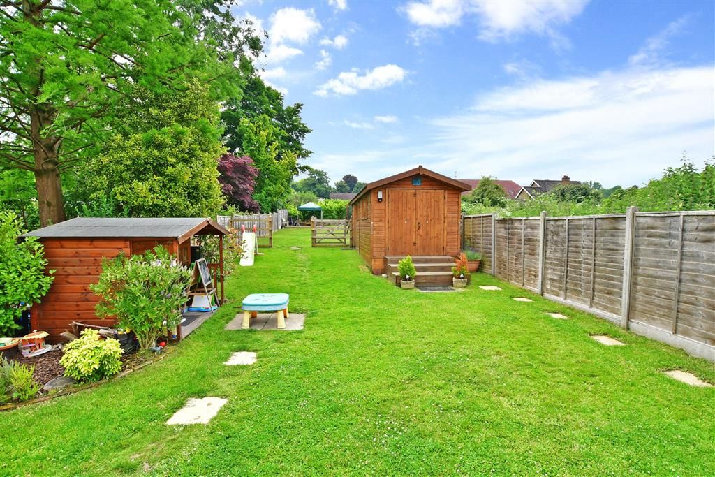 4 bed semidetached house for sale in Lower Road, East Farleigh
