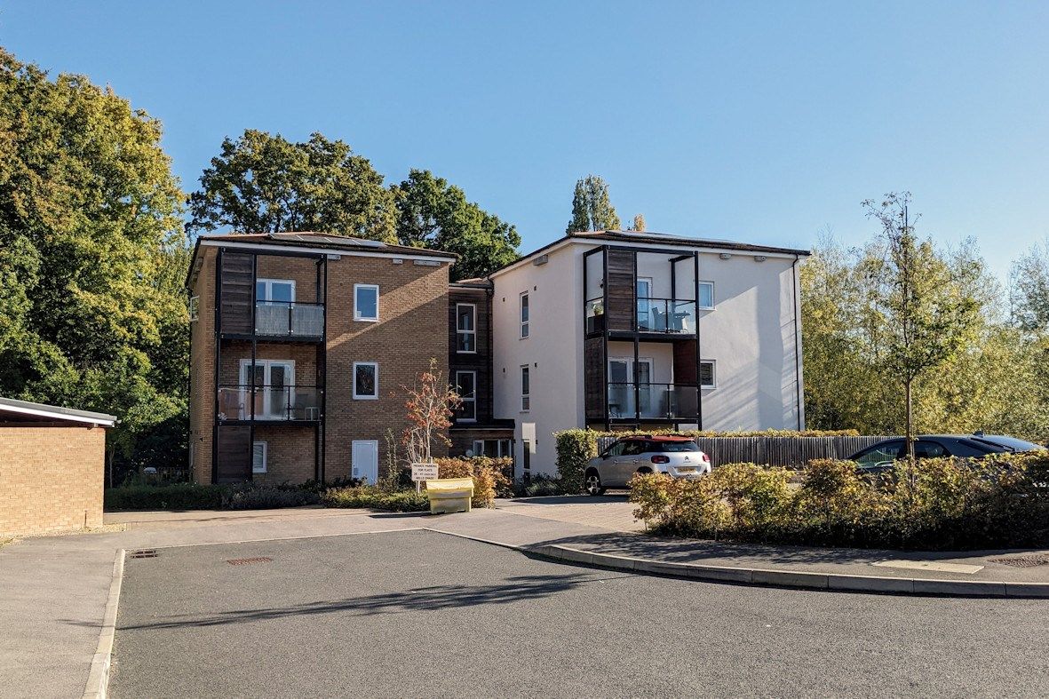 2 bed flat for sale in Mills Chase, Bracknell RG12 Zoopla