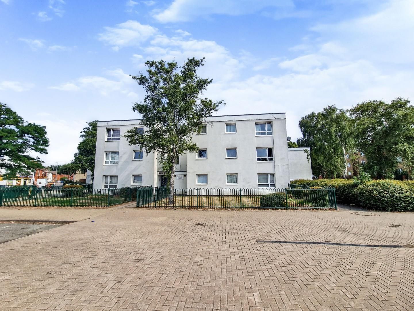 1 bed flat for sale in Byfield Road, St James, Northampton NN5 Zoopla