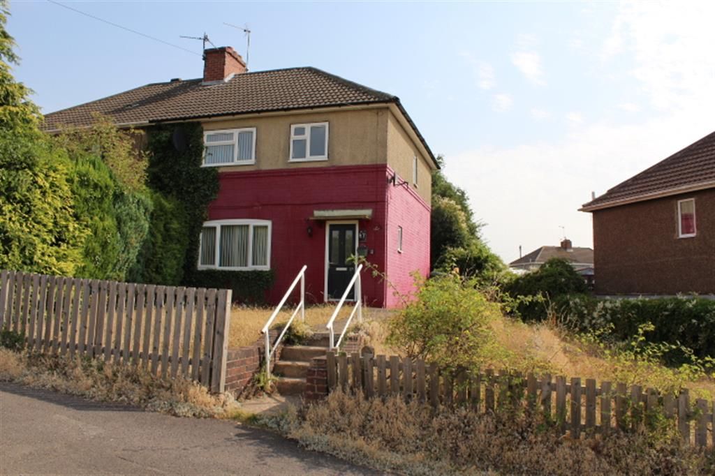 4 bed semidetached house for sale in Wrangbrook Road, Upton
