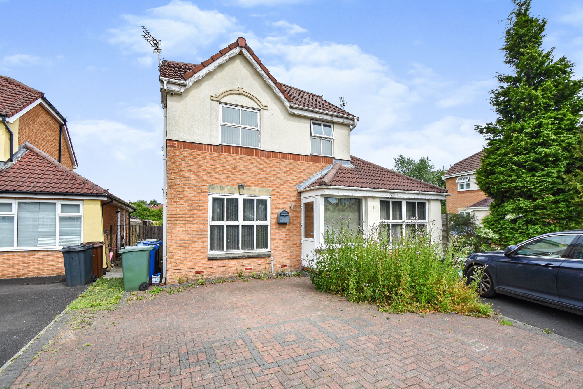 3 bed detached house for sale in Malham Drive, Whitefield M45 Zoopla