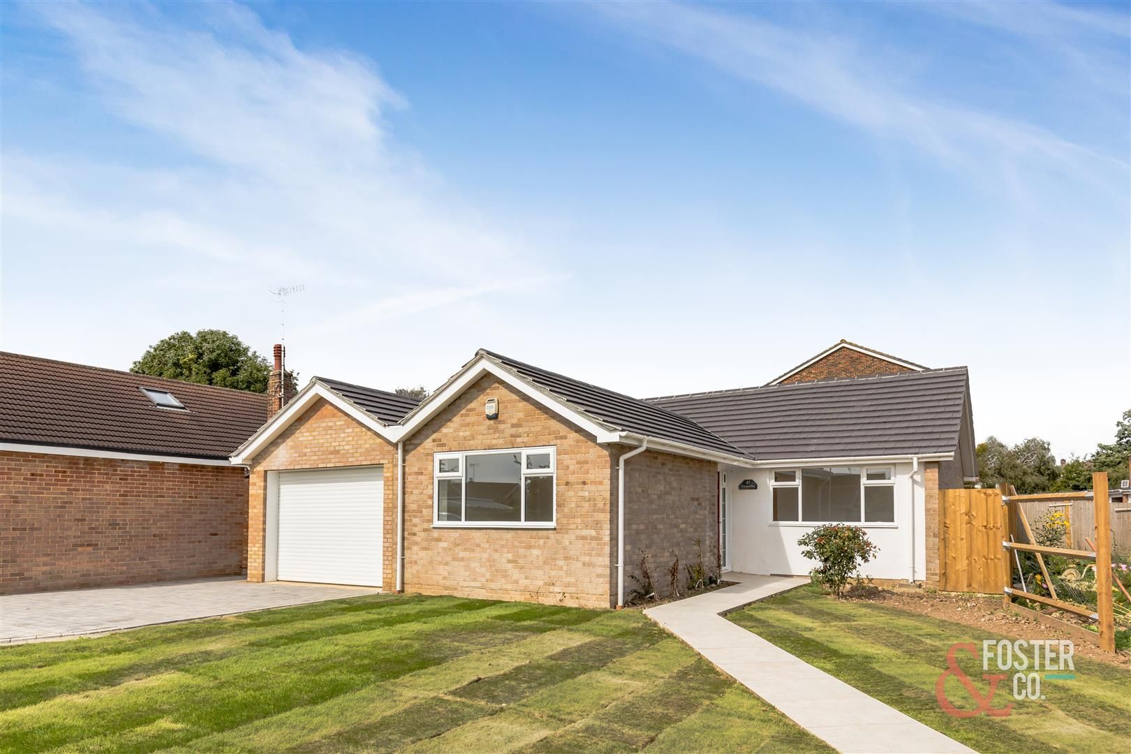 3 bed detached bungalow for sale in Hawthorn Road, Broadwater, Worthing