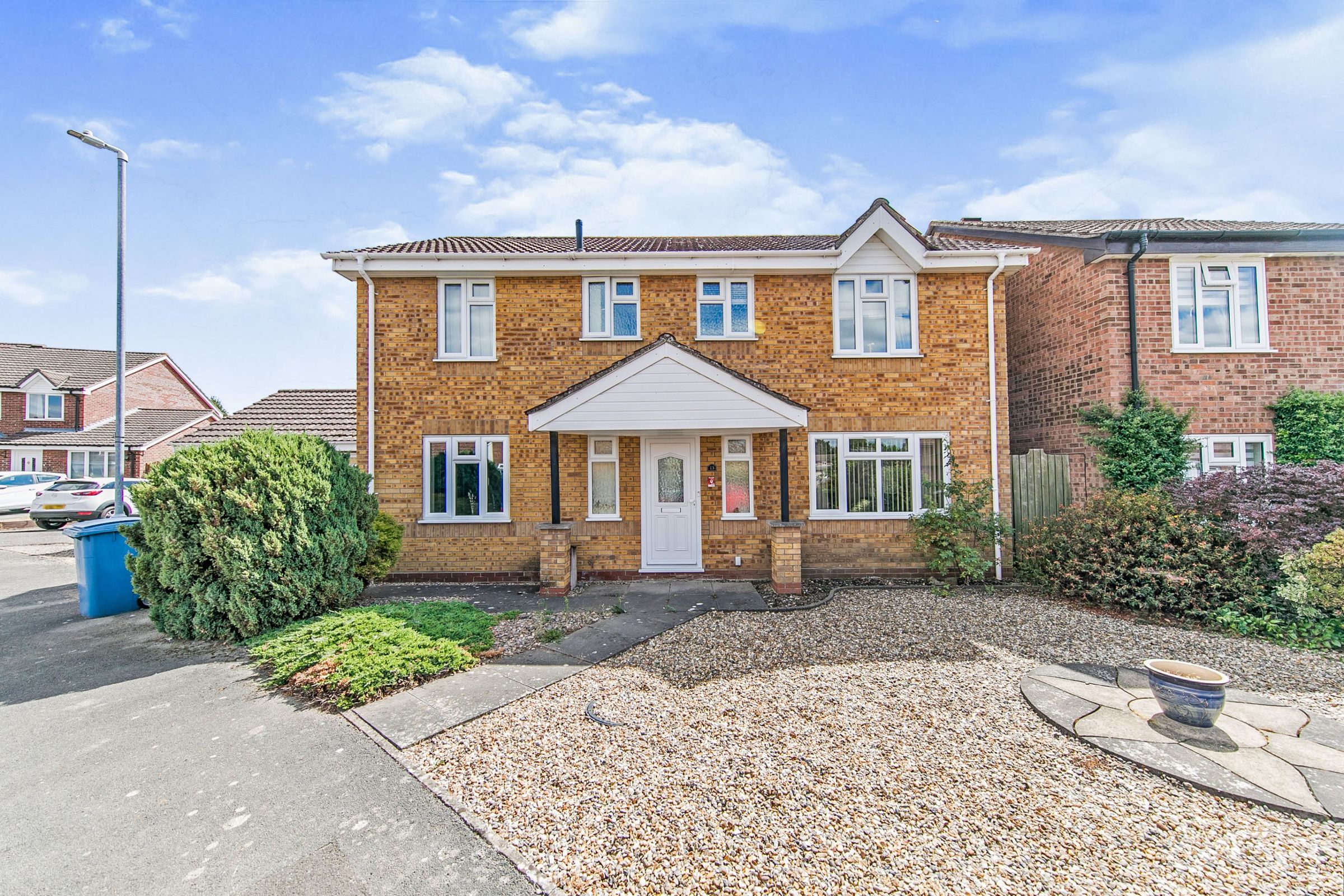 4 bed detached house for sale in Guy Cook Close, Great Cornard, Sudbury