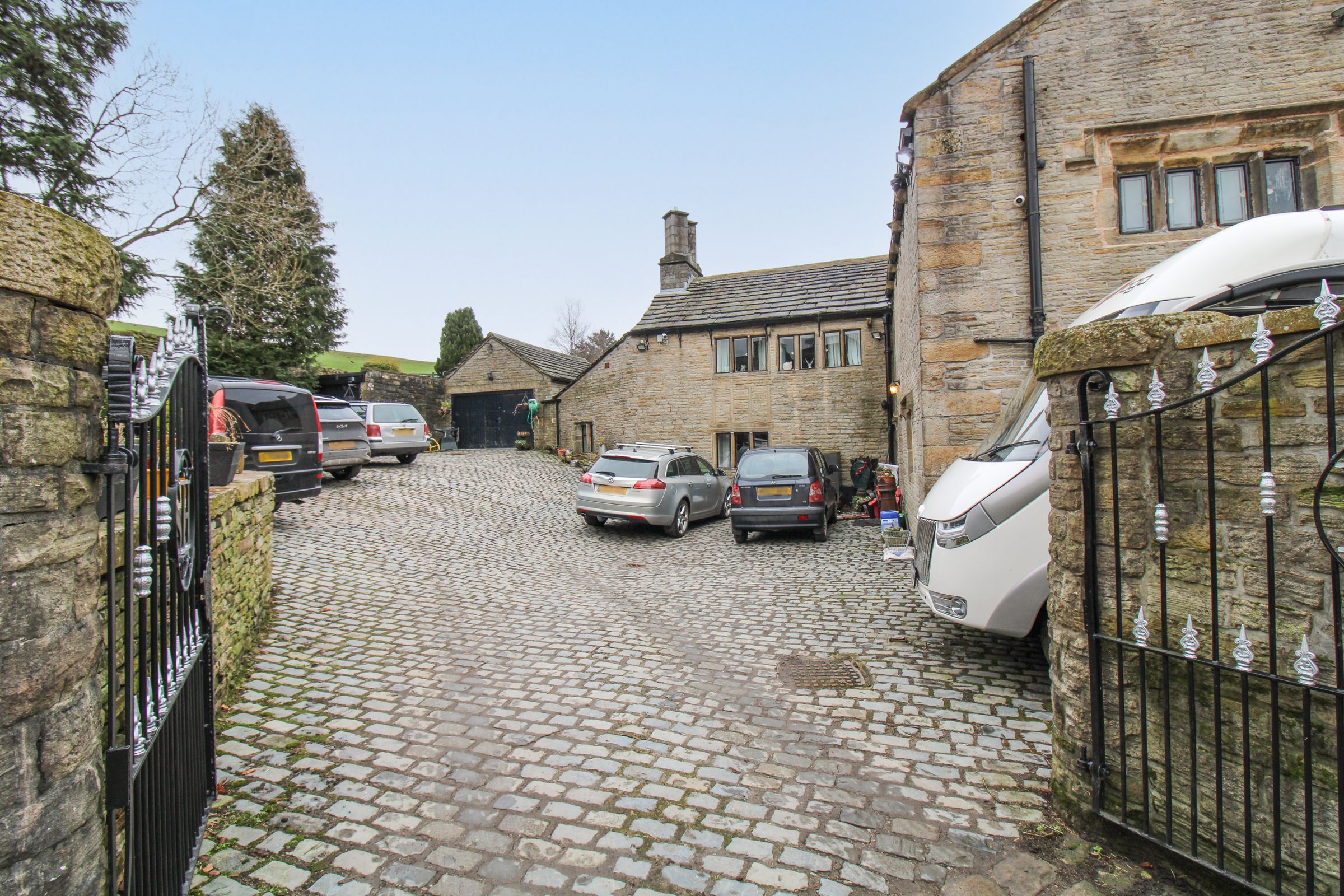 6 bed detached house for sale in Higher Shore Road, Littleborough OL15