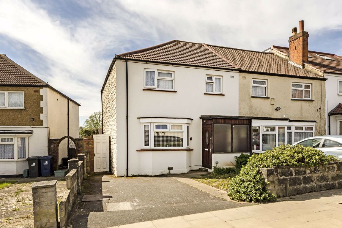 3 bed property for sale in Hill Rise, Greenford UB6 Zoopla