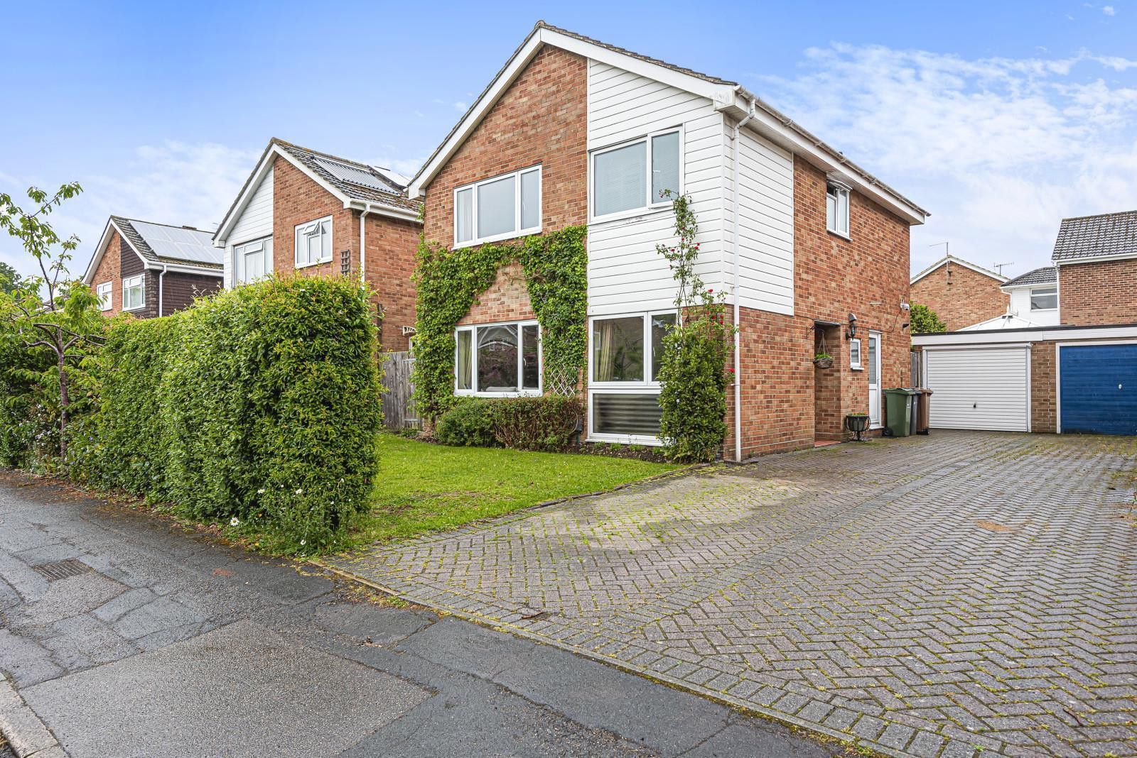 Rodney Way, Guildford GU1  