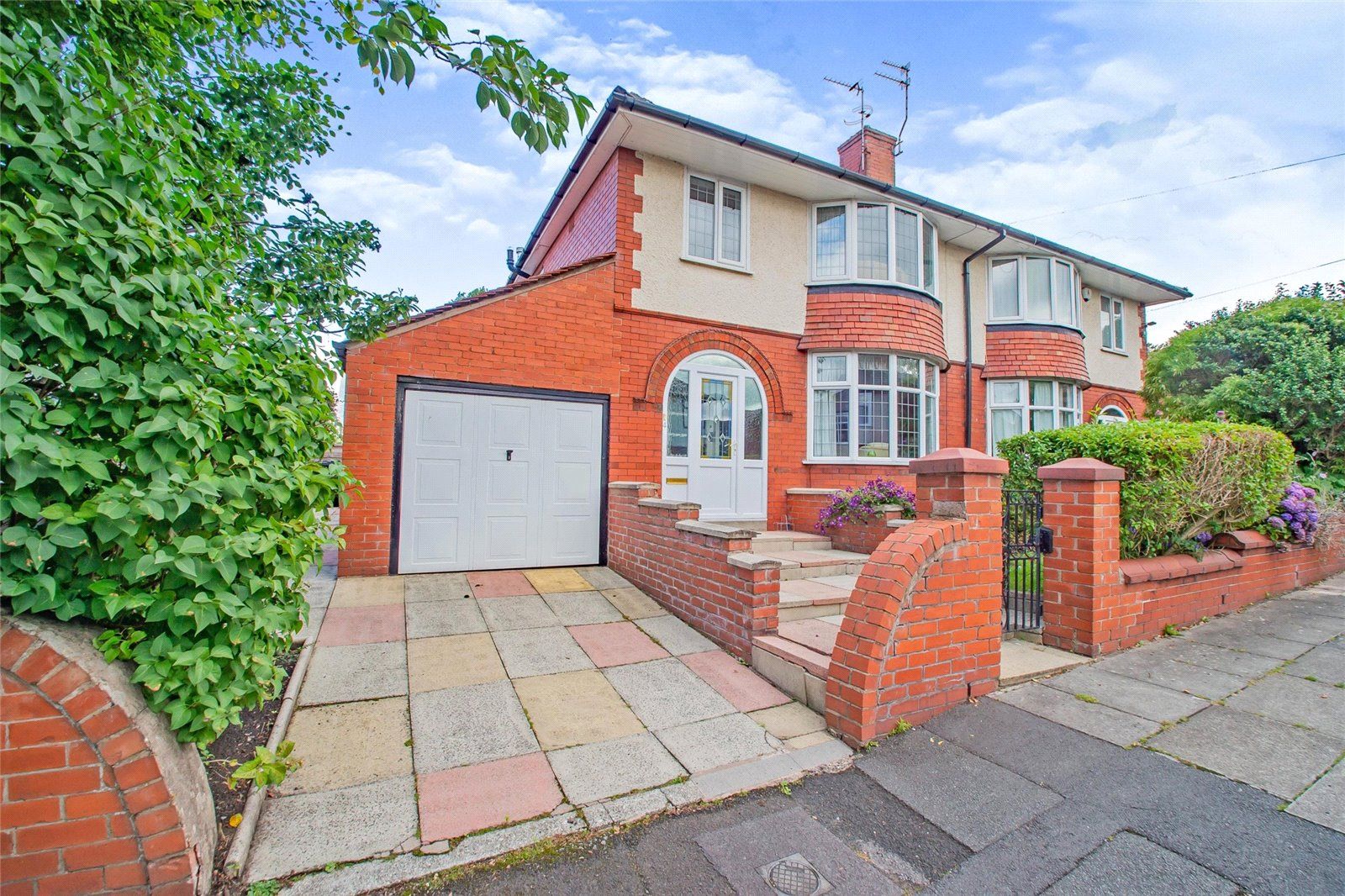 3 bed semidetached house for sale in Limefield Road, Walmersley, Bury