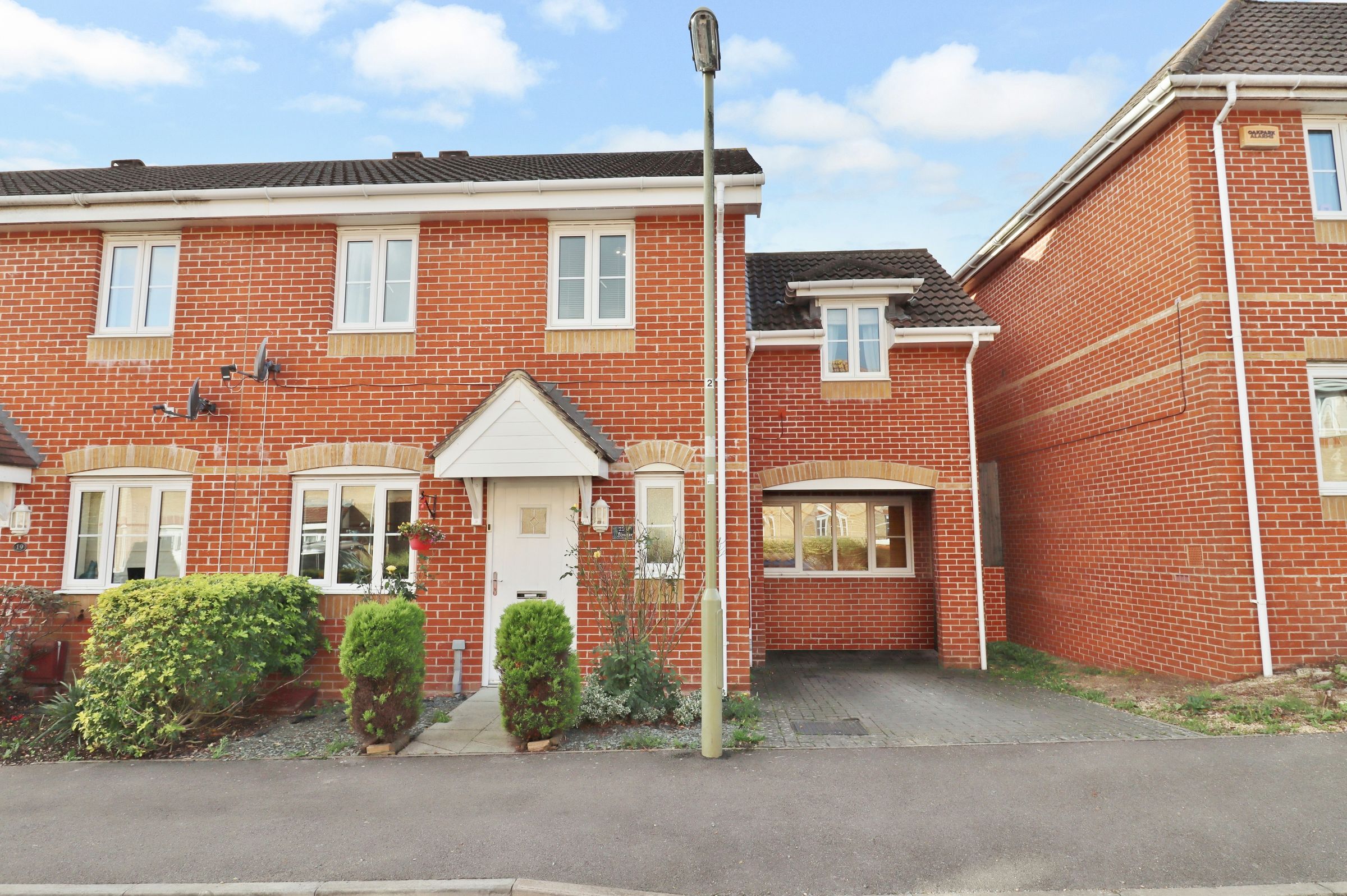 4 bed end terrace house for sale in Park Cottage Drive, Titchfield