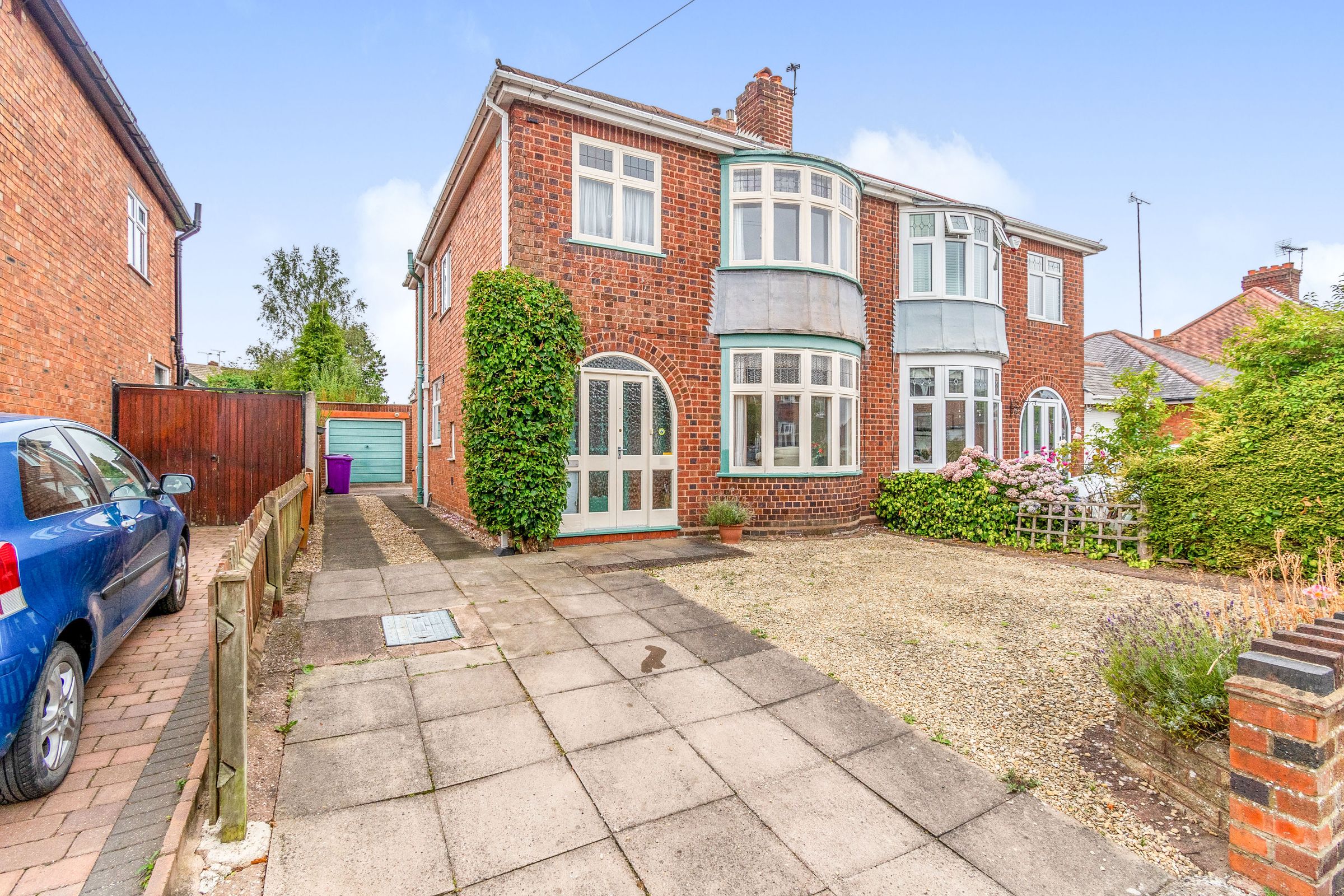 3 bed semidetached house for sale in Merry Hill, Merry Hill