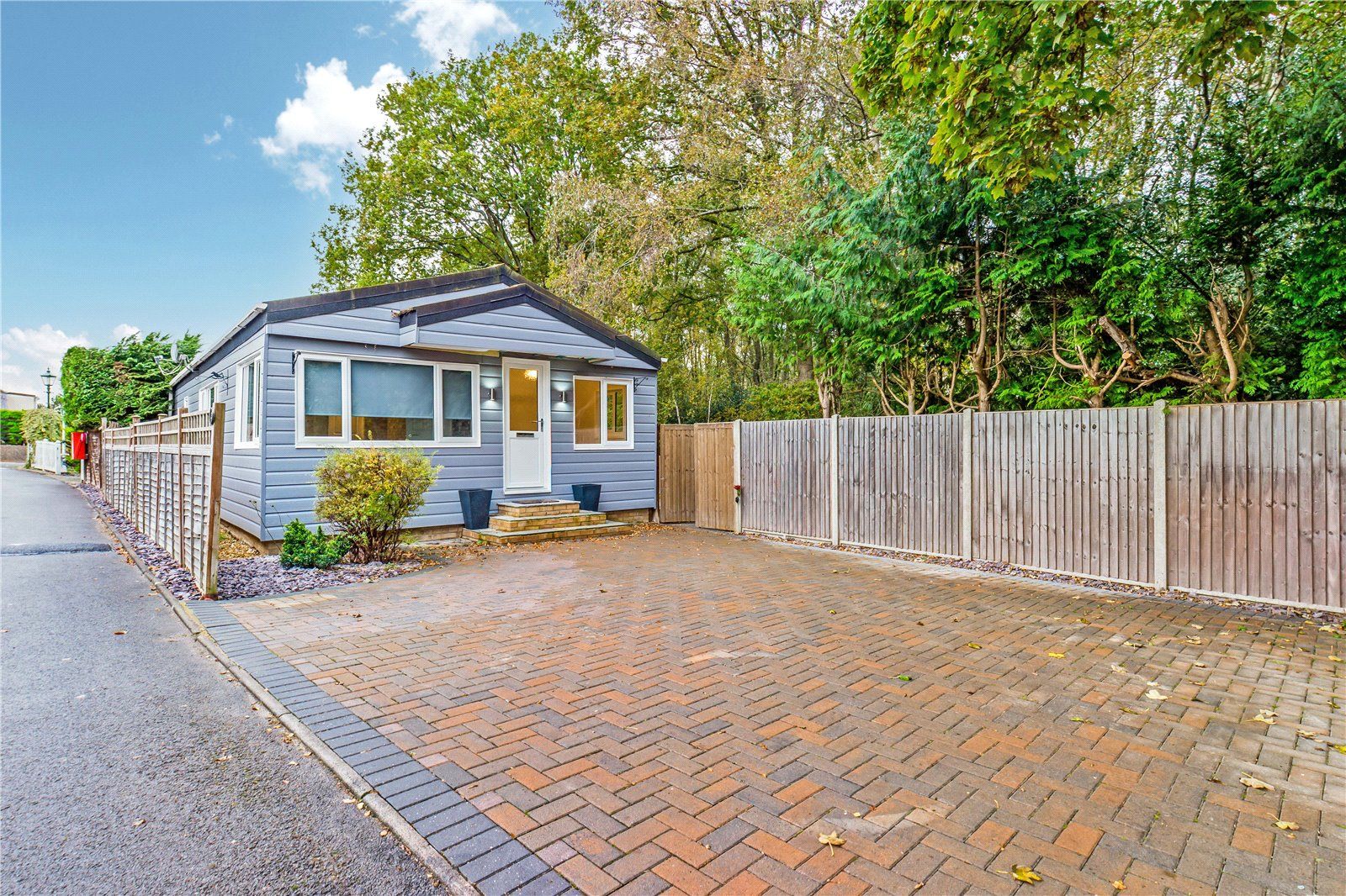 2 bed property for sale in Third Avenue, Ravenswing Park, Aldermaston, Reading RG7 Zoopla