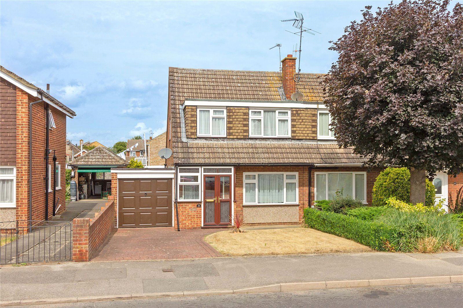 3 bed semidetached house for sale in Adelaide Drive, Sittingbourne