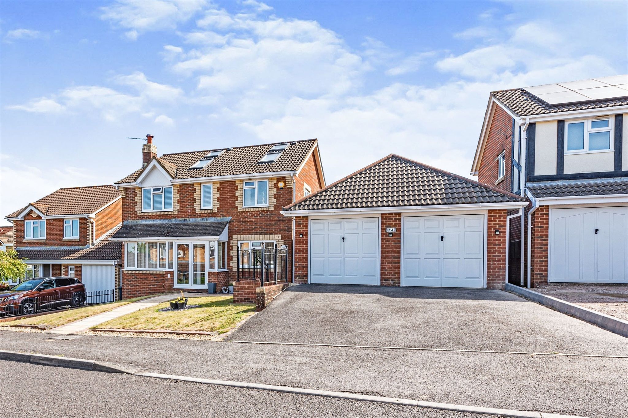 5 bed detached house for sale in Cyprus Road, Hatch Warren, Basingstoke