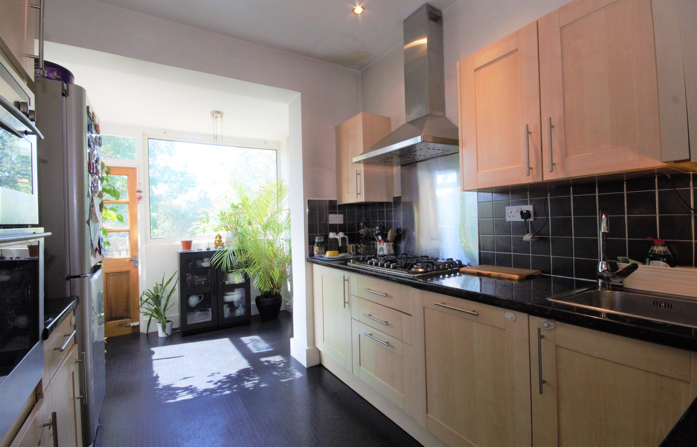3 bed semidetached house to rent in Blenheim Road, North Harrow