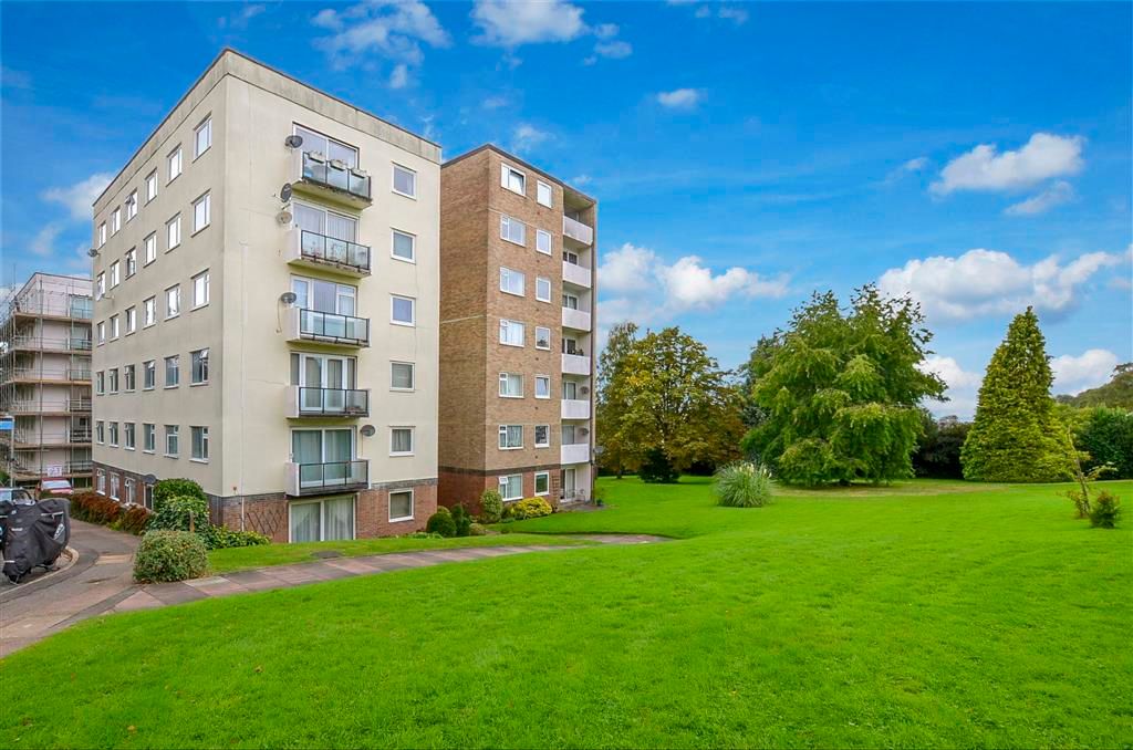 2 bed flat for sale in Ferndale Close, Tunbridge Wells, Kent TN2 Zoopla