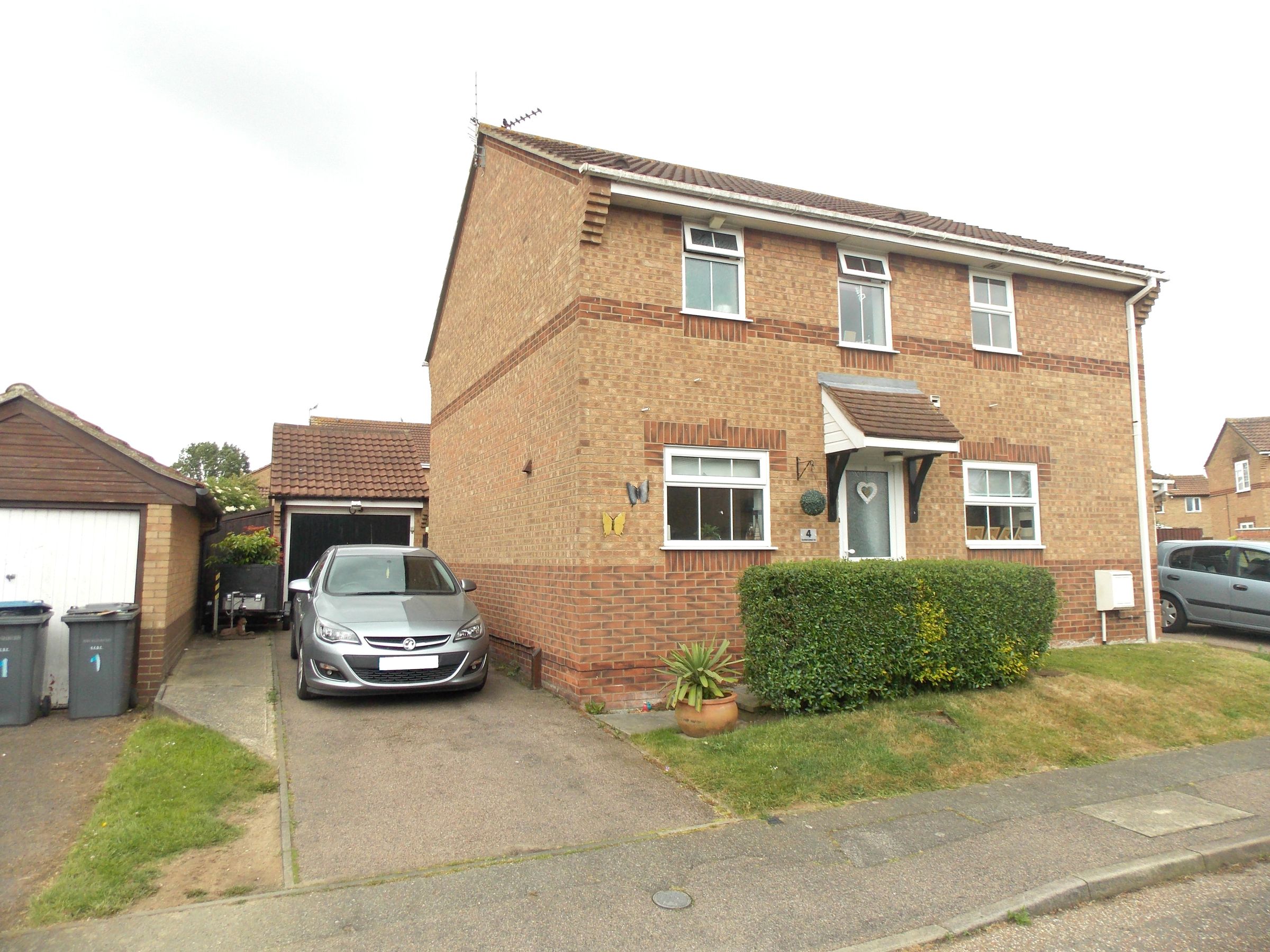 2 bed semidetached house to rent in Sudbourne Road, Felixstowe IP11