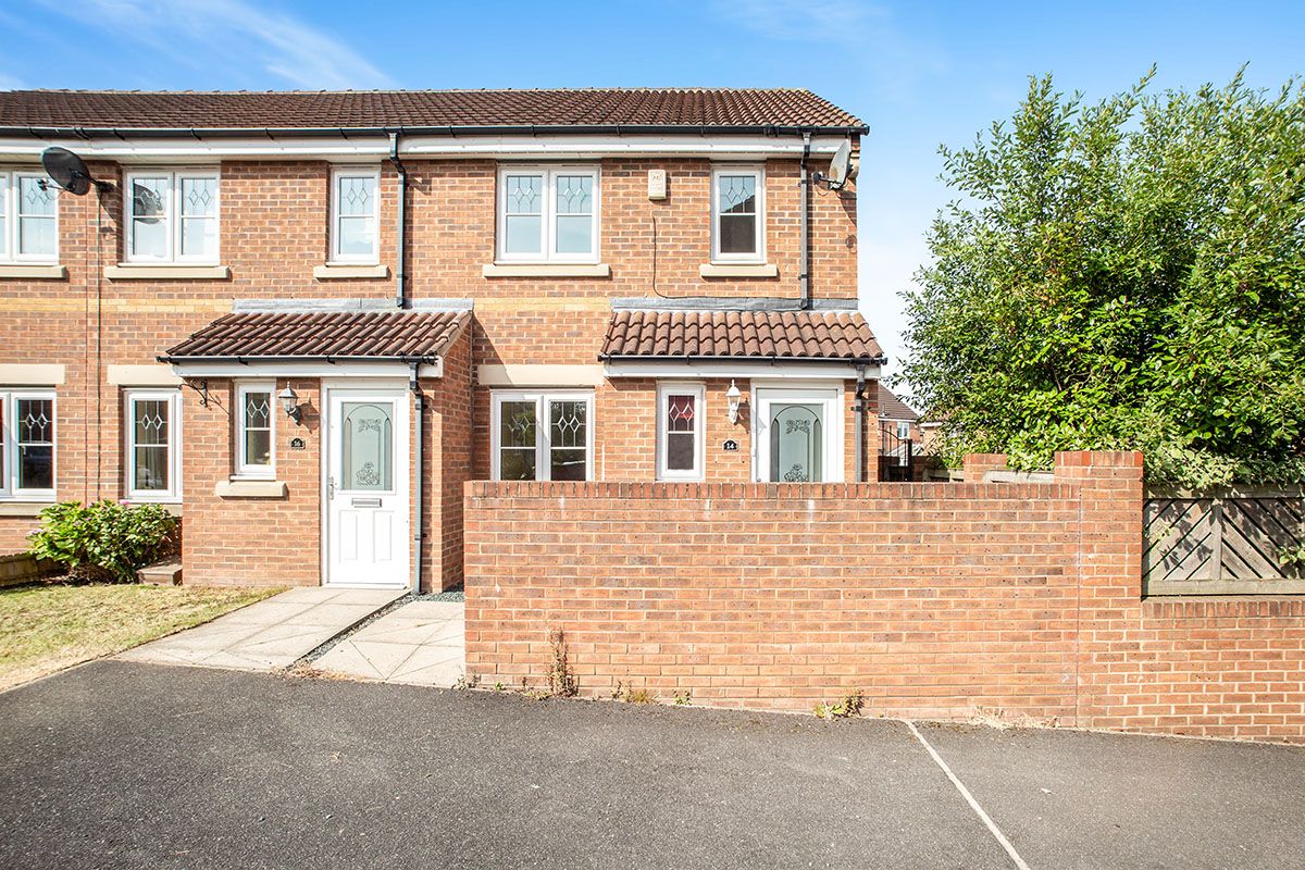 2 bed semidetached house to rent in Bellflower Close, Whitwood