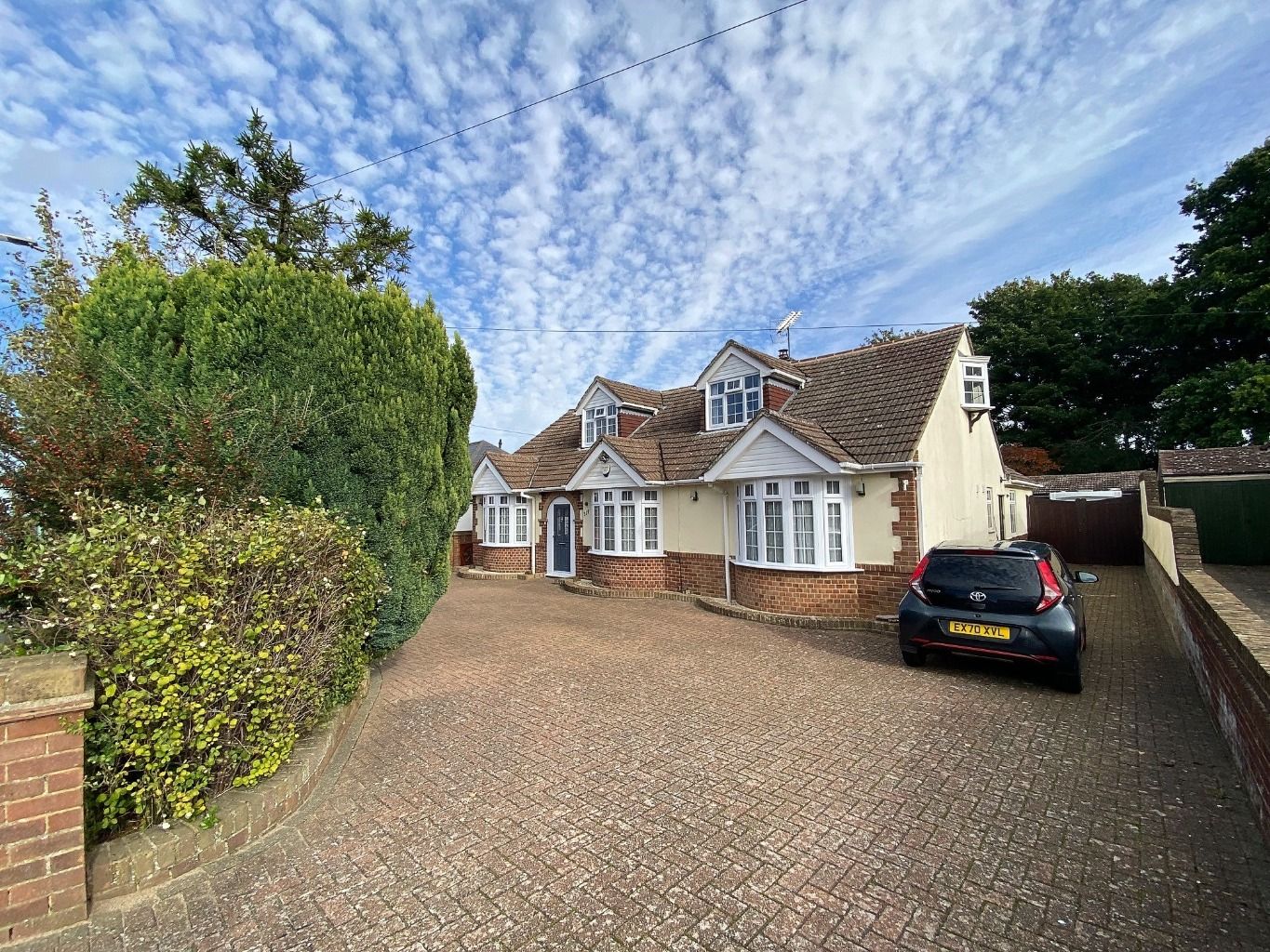 7 bed bungalow for sale in Bredhurst Road, Rainham, Gillingham ME8 Zoopla