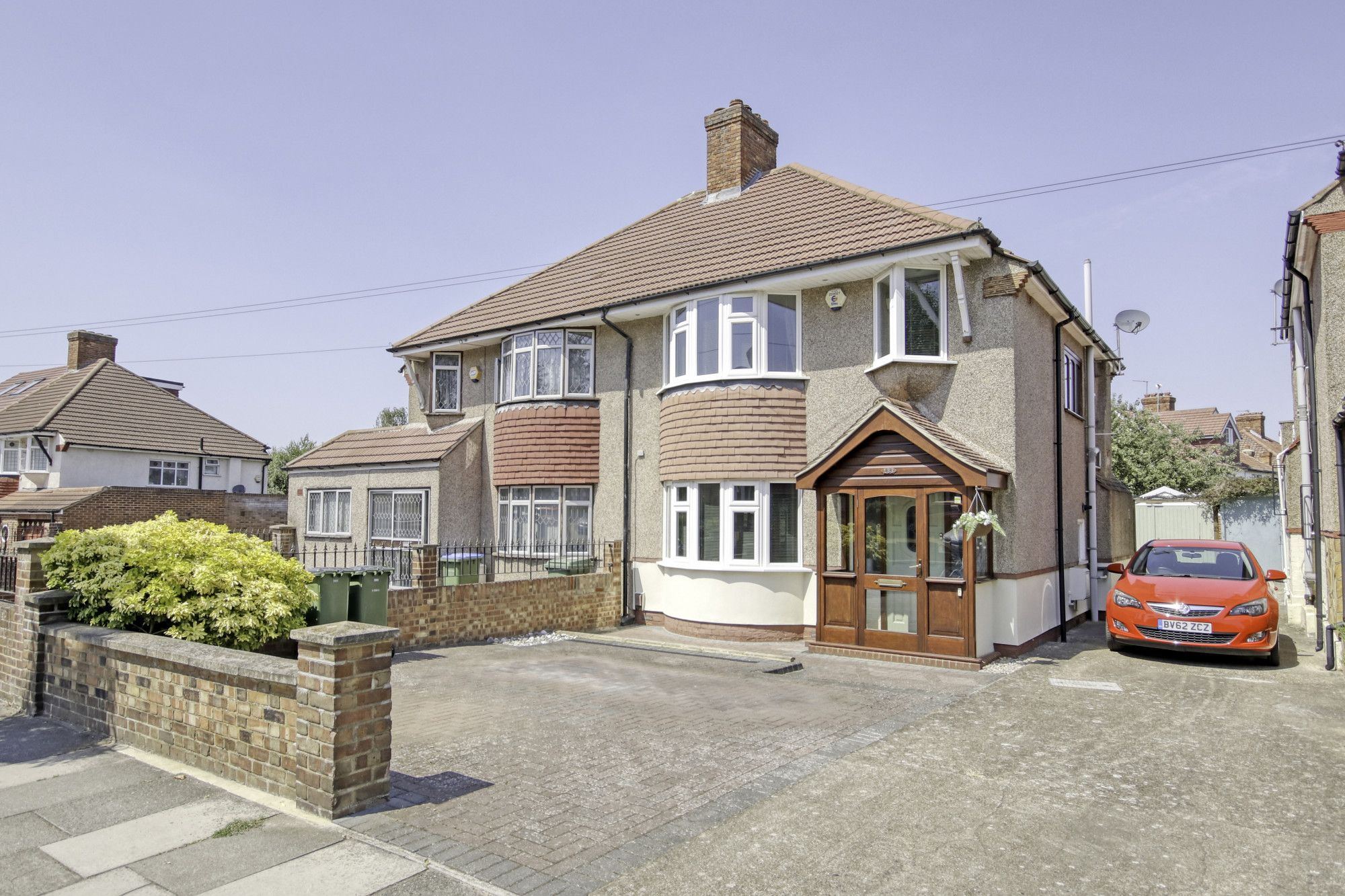 3 bed semidetached house for sale in Wricklemarsh Road, Blackheath SE3