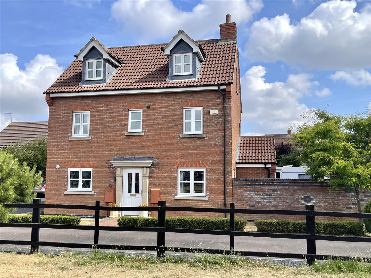 5 bed detached house for sale in Livingstone Drive, Spalding PE11 Zoopla