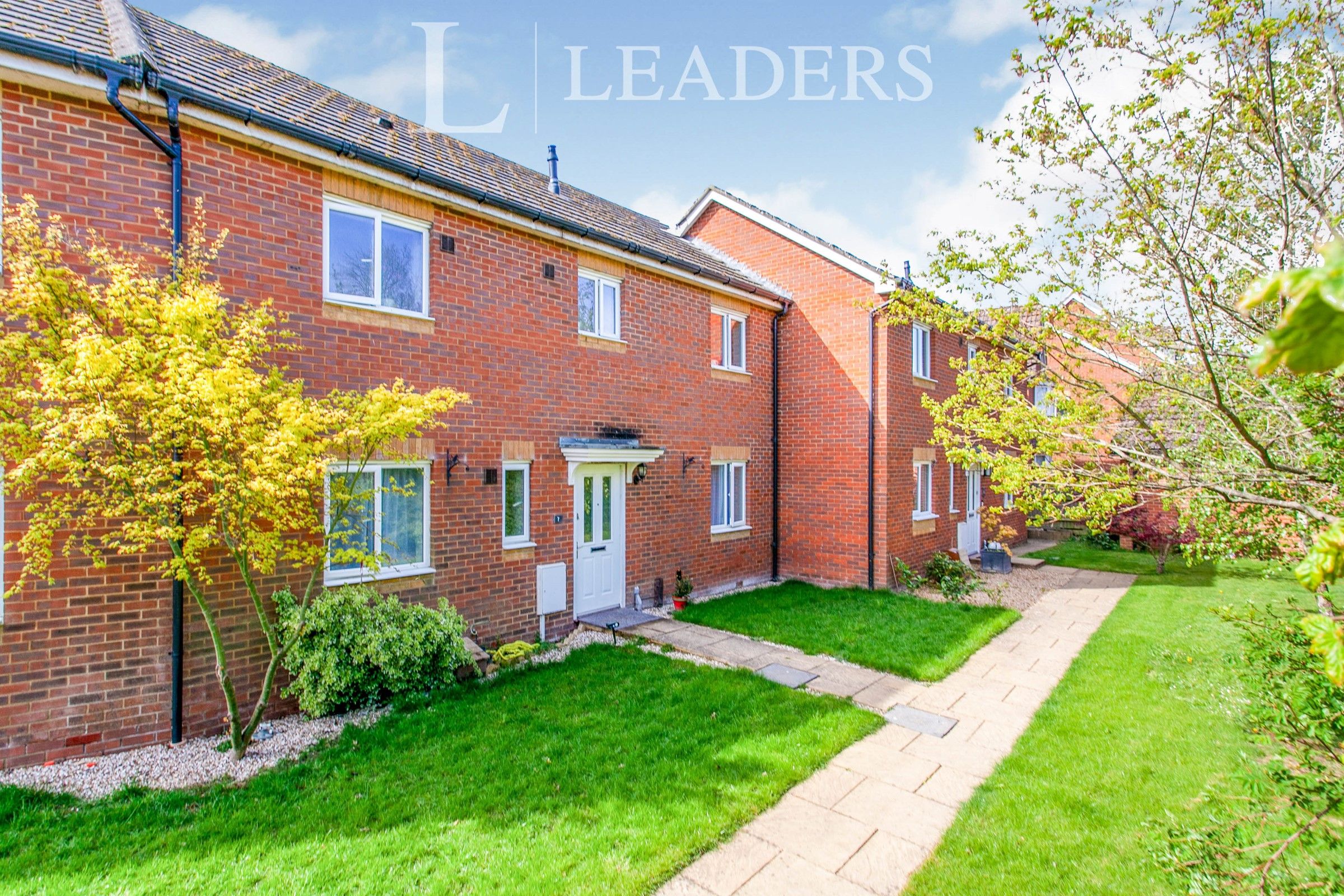 4 bed terraced house to rent in Penfold Gardens, Boughton Monchelsea