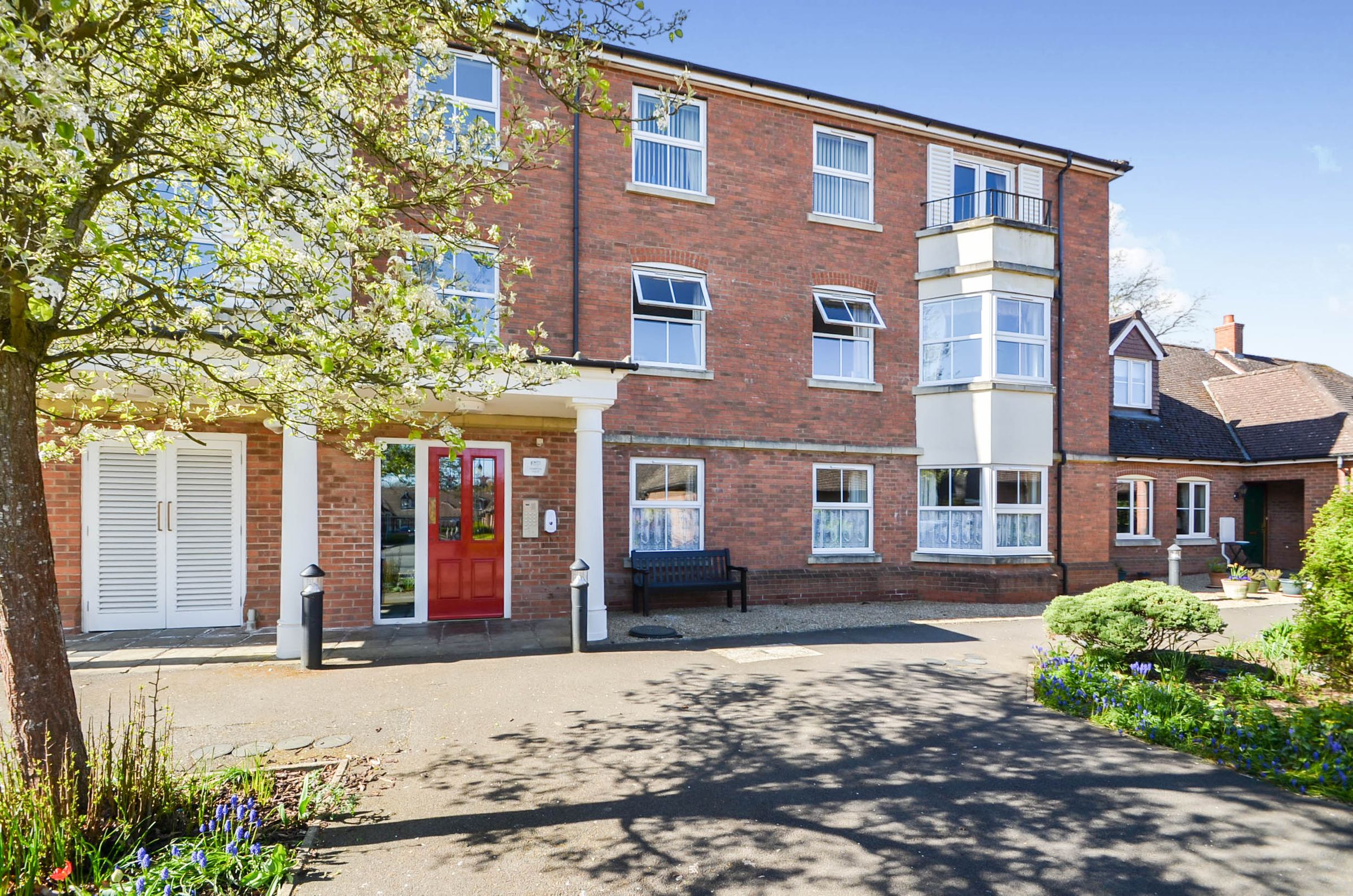 Compton Court, Cawston, Rugby CV22  
