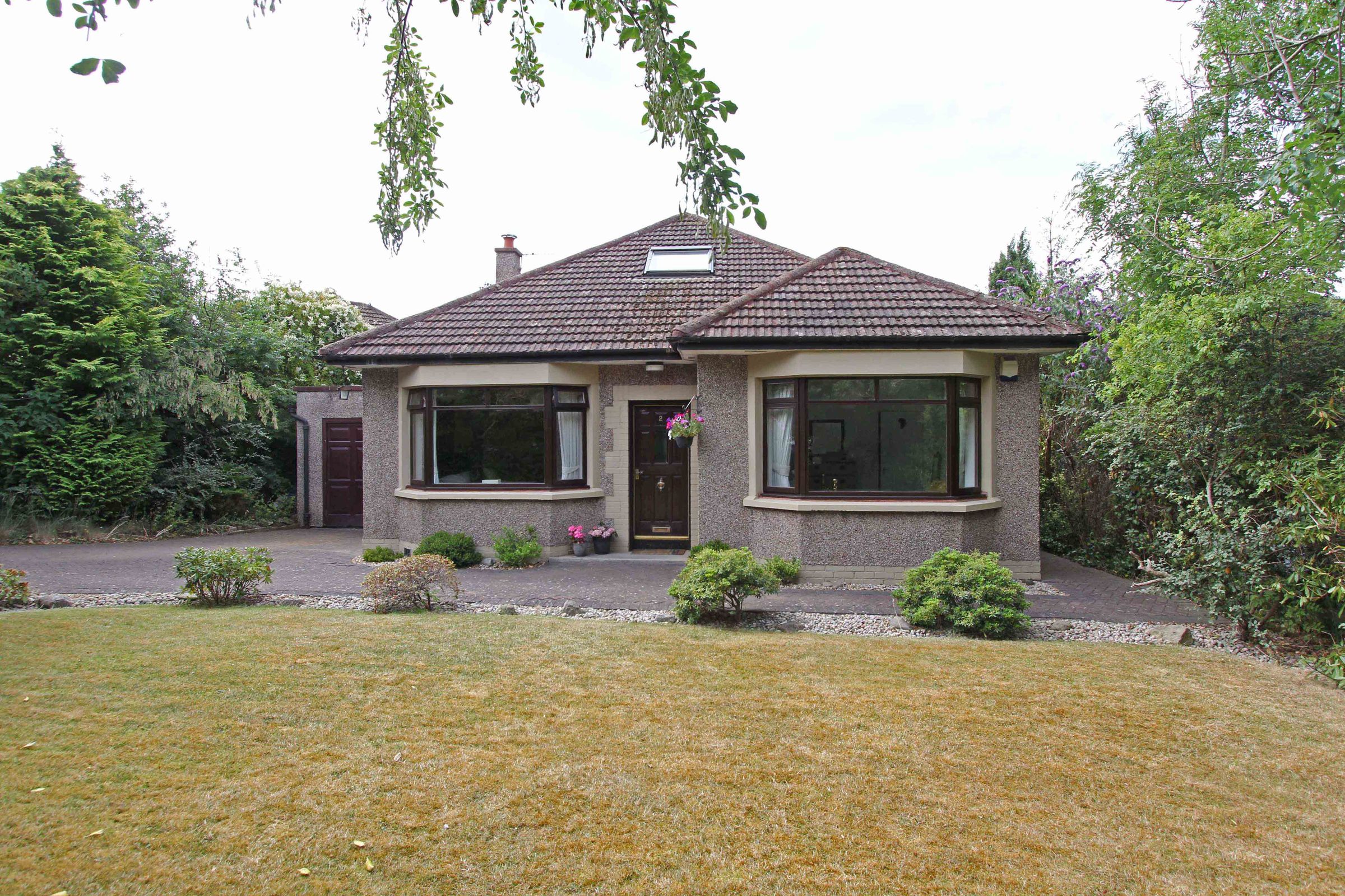 4 bed detached bungalow for sale in Cramond Terrace, Cramond, Edinburgh