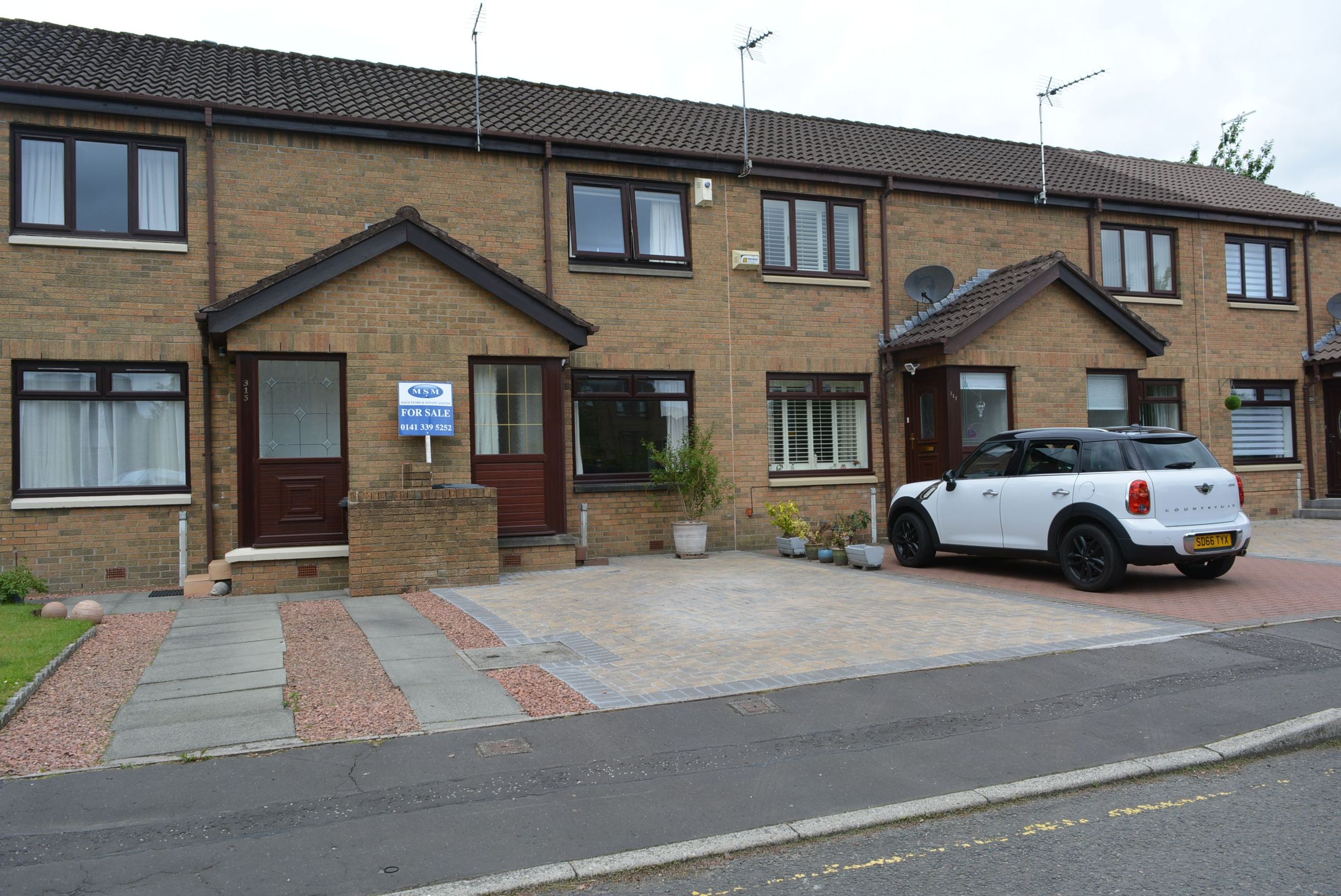 2 bed terraced house for sale in 316 Castle Gait, Paisley PA1 Zoopla