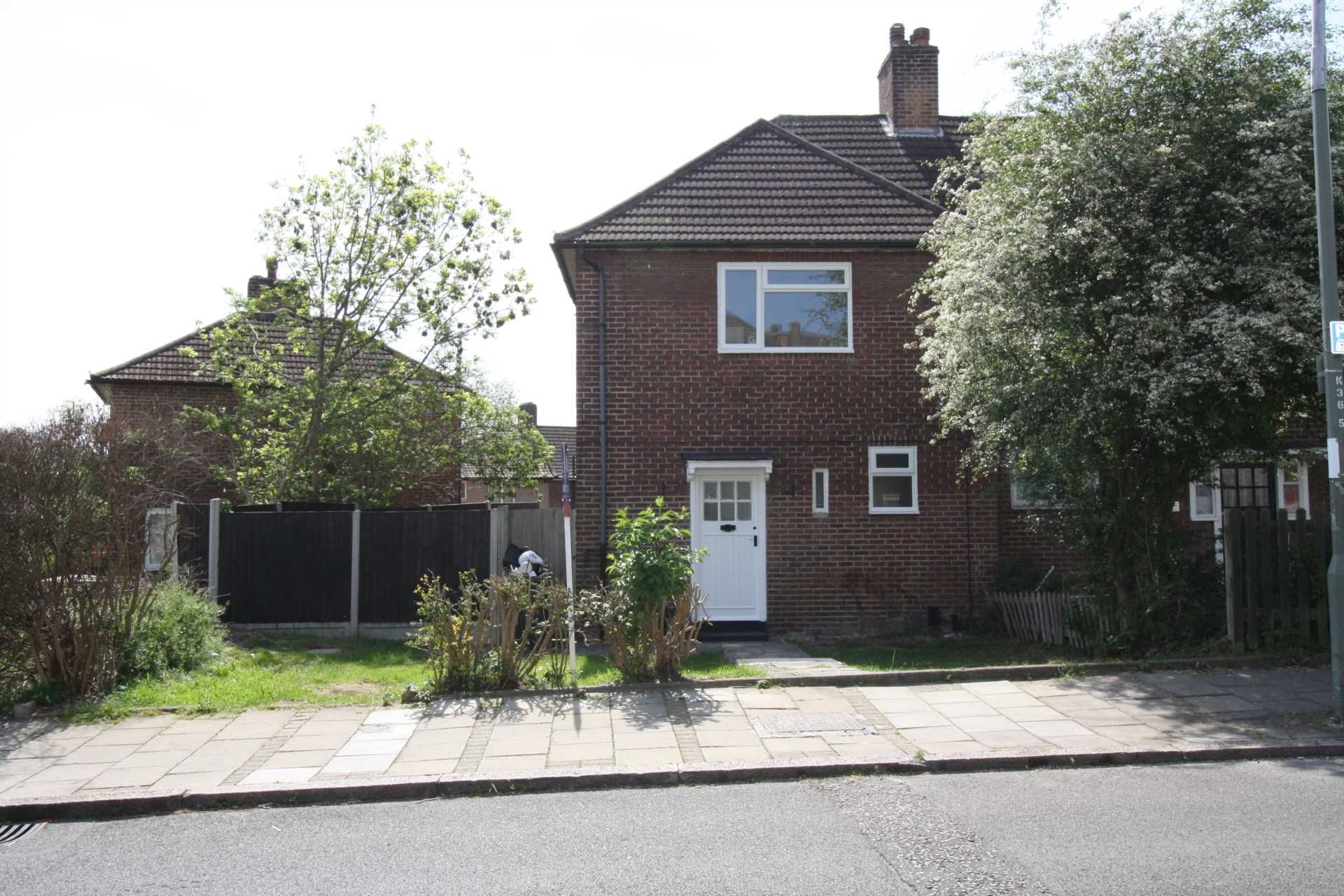 3 bed property to rent in Keedonwood Road, Downham, Bromley BR1 Zoopla