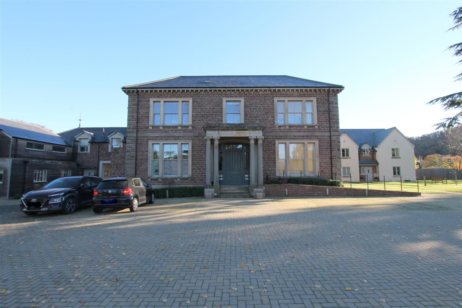 2 bed flat for sale in Chasedale, Walford Road, RossOnWye HR9 Zoopla
