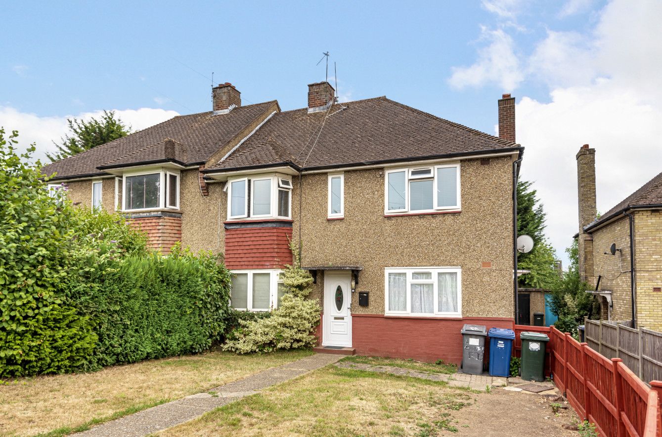 2 bed flat for sale in Grove Road, Cockfosters, EN4 Zoopla