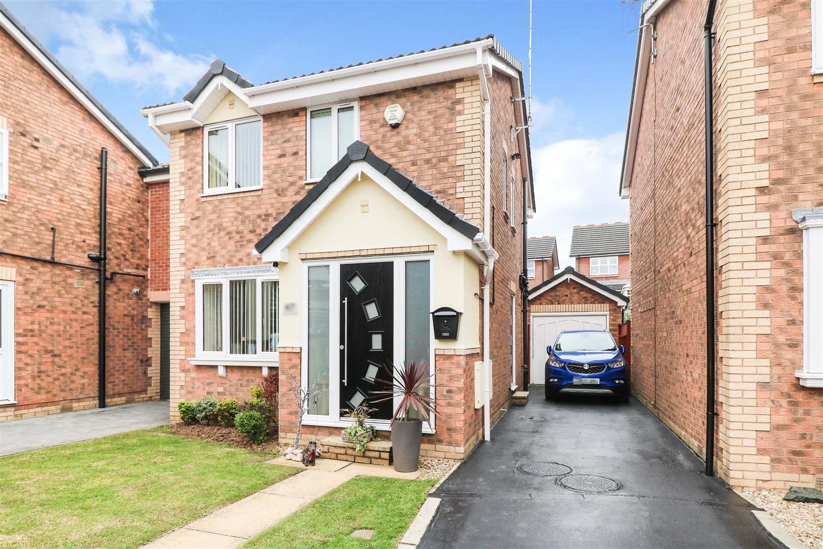 3 bed detached house for sale in Conrad Drive, Maltby, Rotherham S66