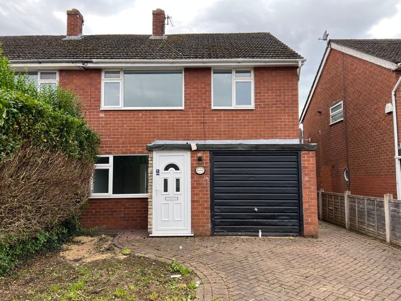 3 bed semidetached house to rent in Fieldhouse Drive, Muxton, Telford