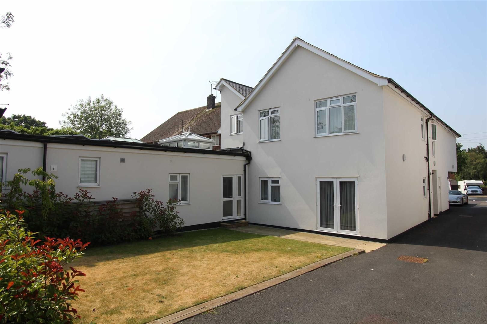 1 bed flat to rent in Rayleigh Road, Eastwood, LeighOnSea SS9 Zoopla