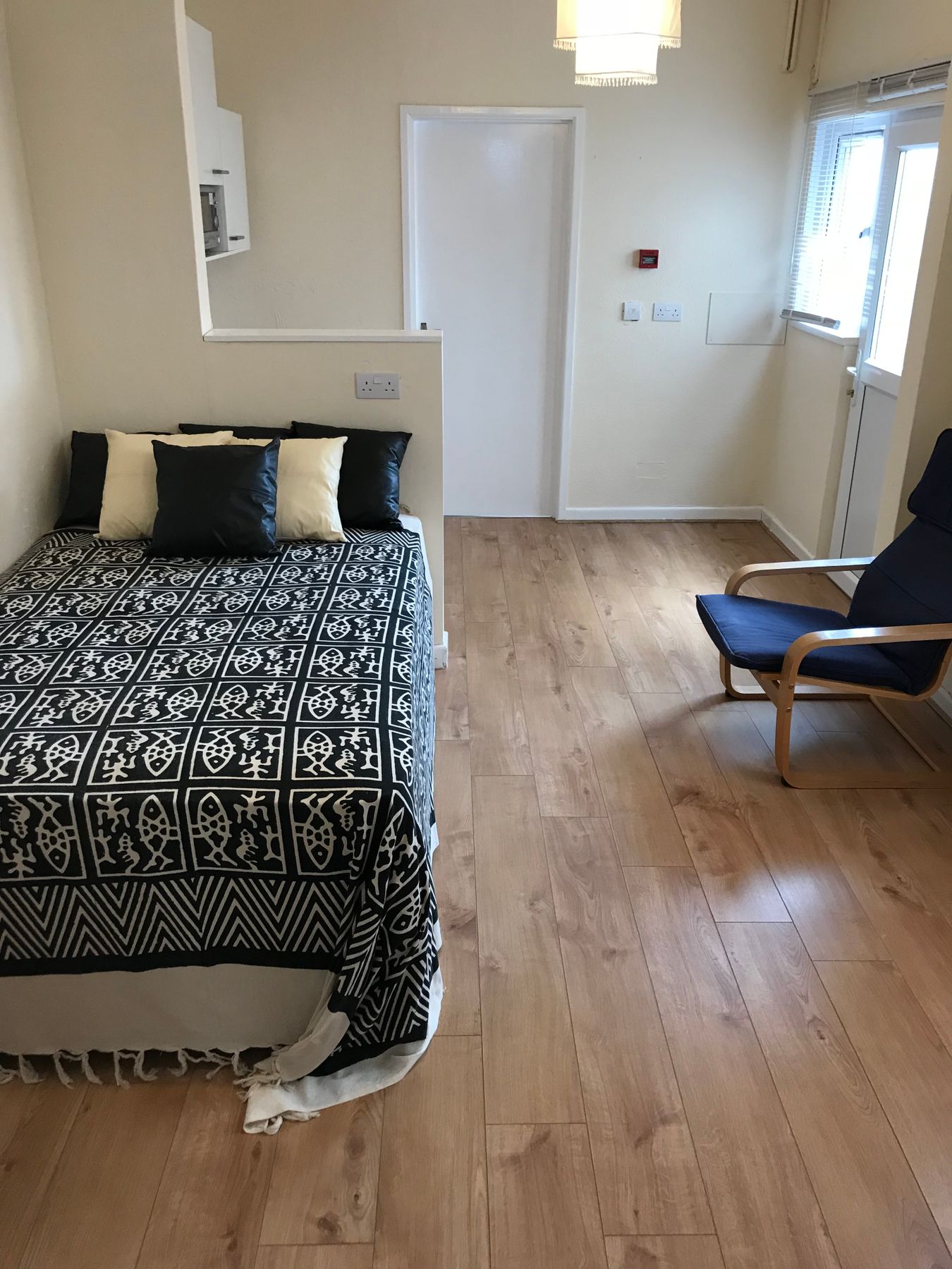 Studio to rent in Cricklade Road, Gorse Hill, Swindon SN2 Zoopla