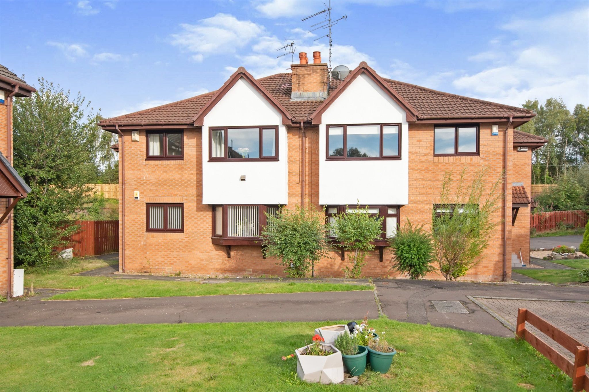 2 bed flat for sale in Braidpark Drive, Giffnock, Glasgow G46 Zoopla