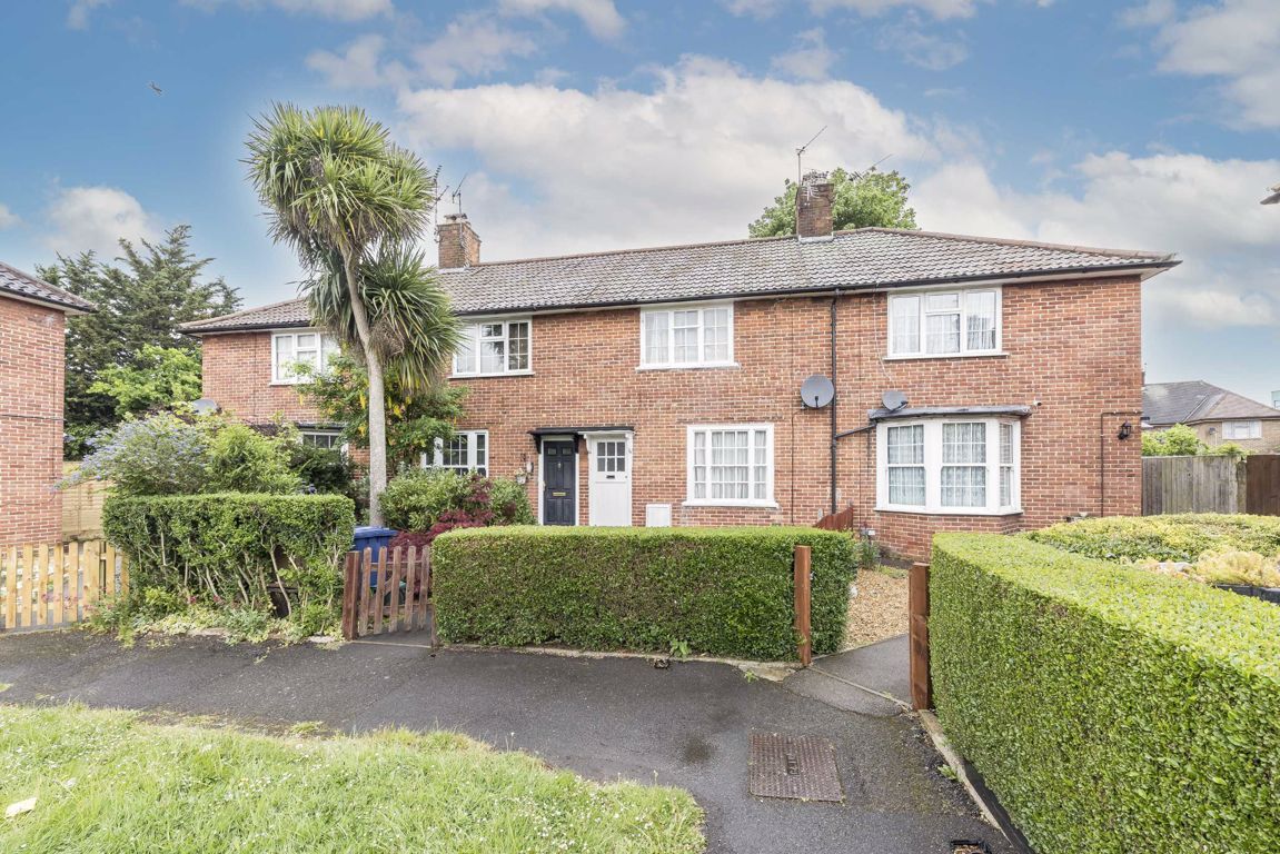 2 bed property to rent in Kennedy Road, London W7 Zoopla